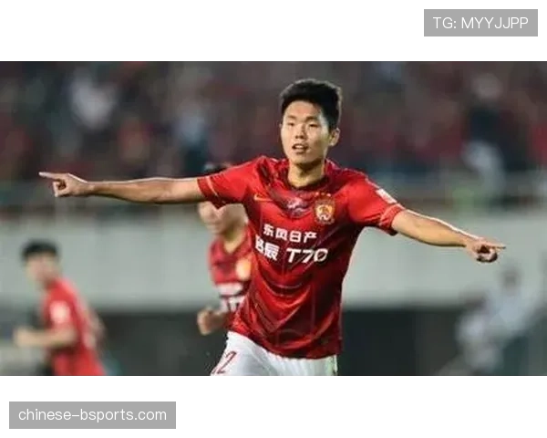 河南队高位逼抢战术奏效 但前锋终结能力不足制约效率 河南队高位逼抢战术奏效 但前锋终结能力不足制约效率